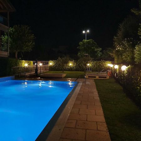 Appartement Garda Felice à Desenzano del Garda Extérieur photo