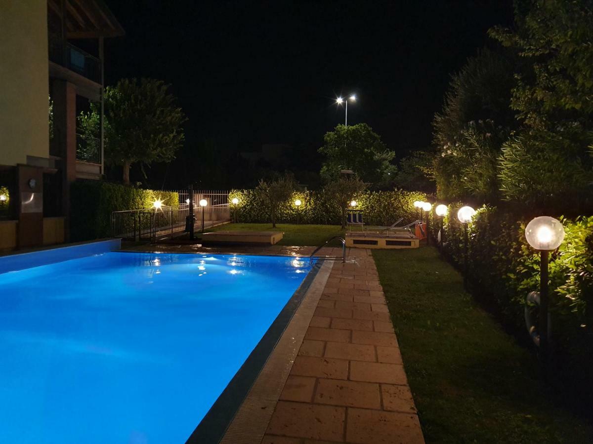 Appartement Garda Felice à Desenzano del Garda Extérieur photo